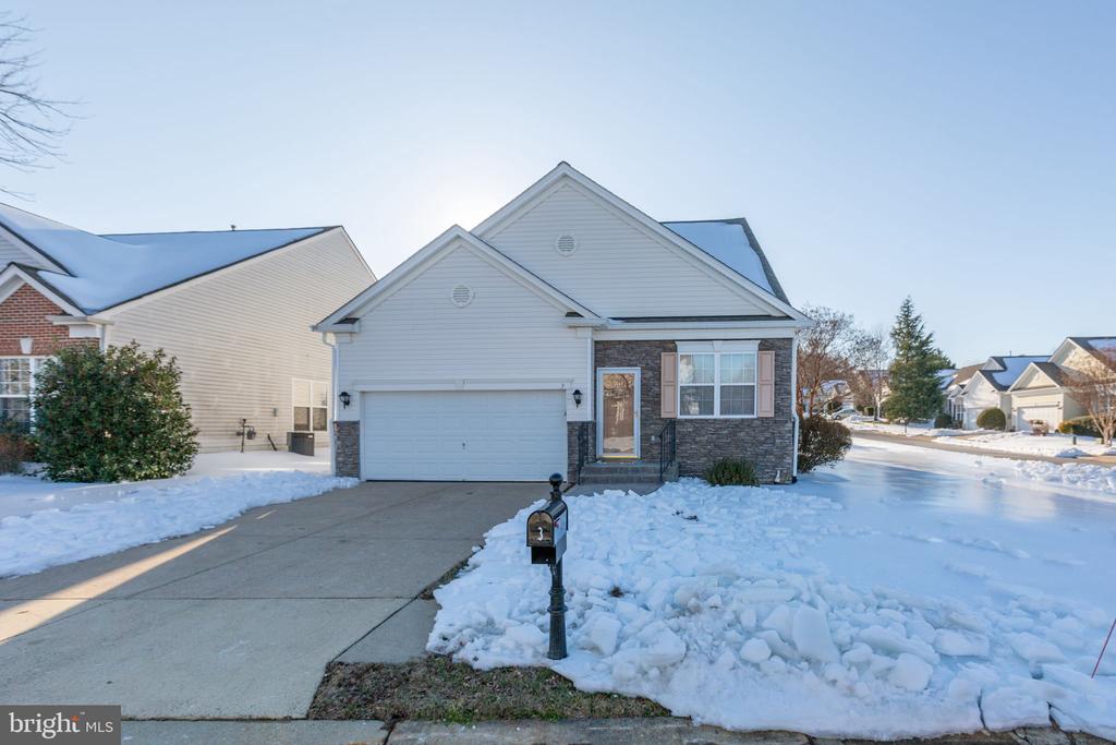 3 CHANTILLY PLACE
