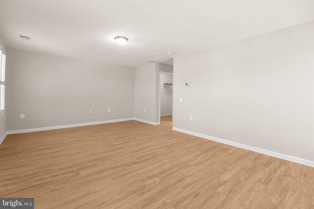 3 CHANTILLY PLACE