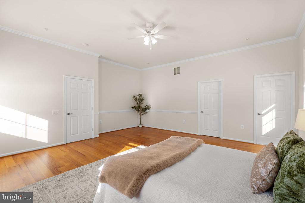3 CHANTILLY PLACE