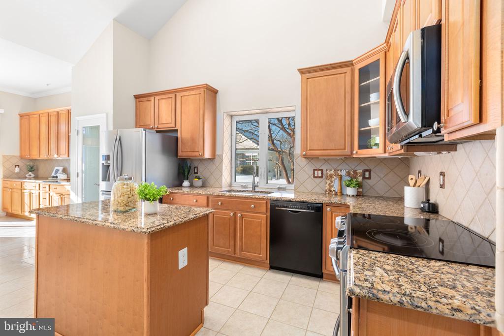3 CHANTILLY PLACE