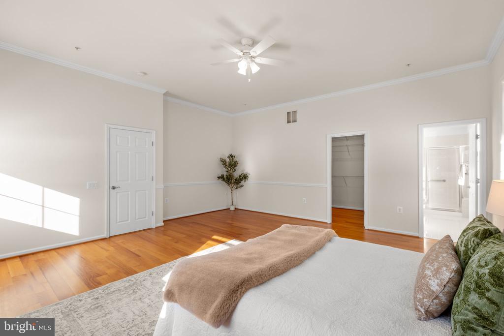3 CHANTILLY PLACE