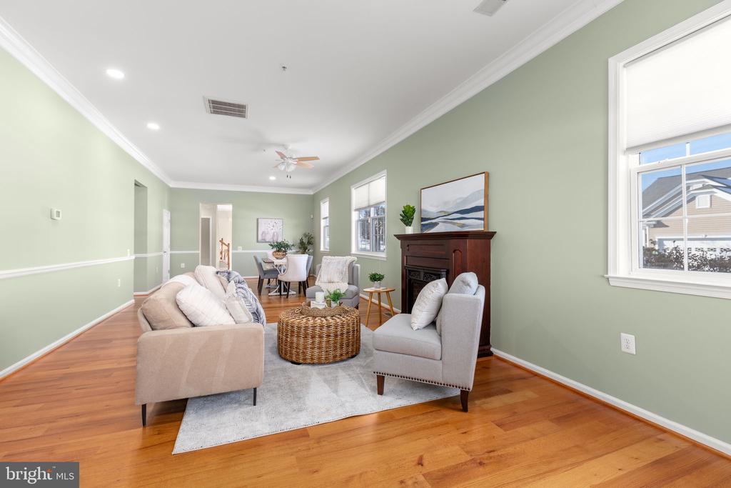 3 CHANTILLY PLACE