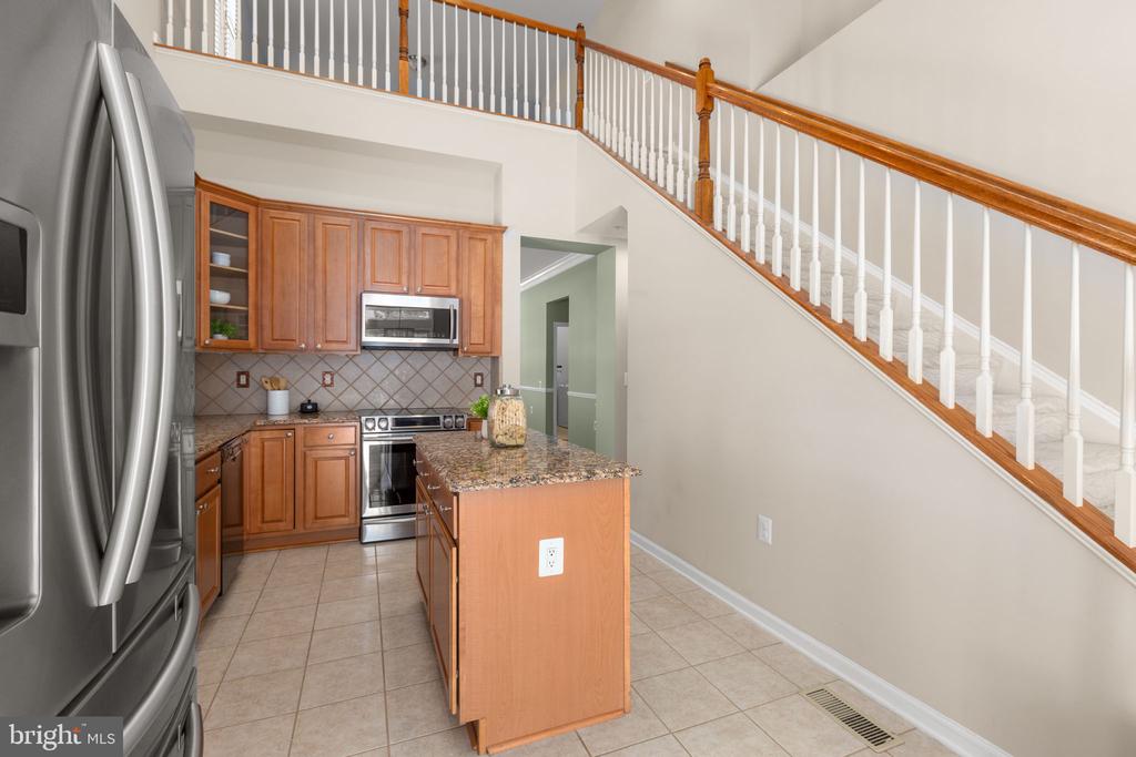 3 CHANTILLY PLACE