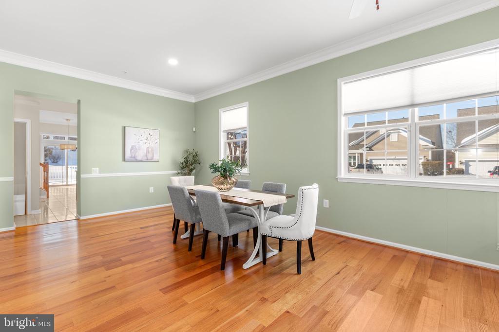 3 CHANTILLY PLACE