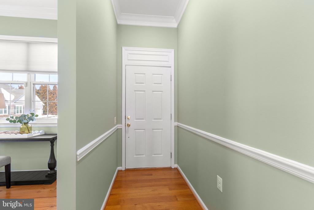 3 CHANTILLY PLACE