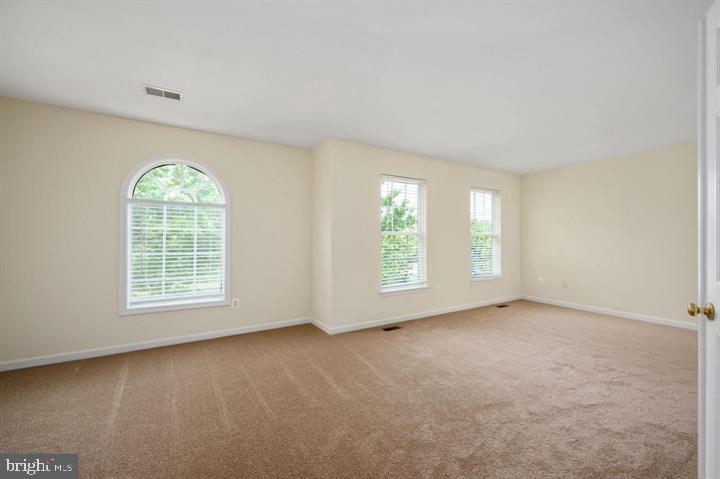 6 RIGGS ROAD