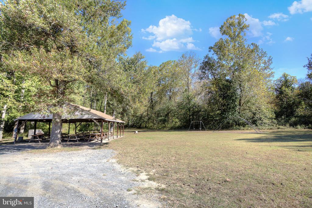 108 COLUMBUS COVE