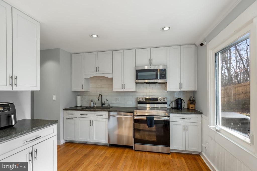 108 COLUMBUS COVE
