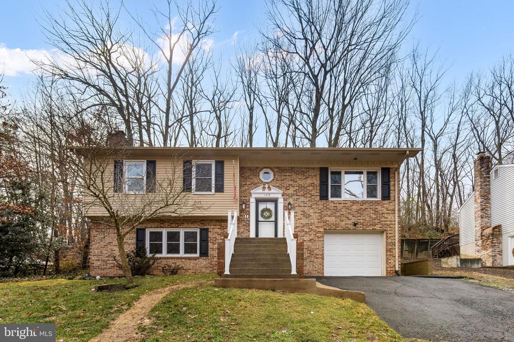 108 COLUMBUS COVE