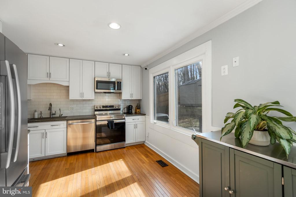 108 COLUMBUS COVE