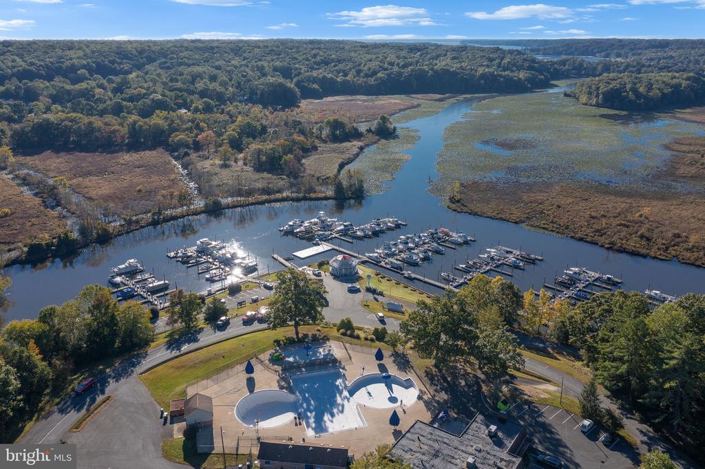 108 COLUMBUS COVE