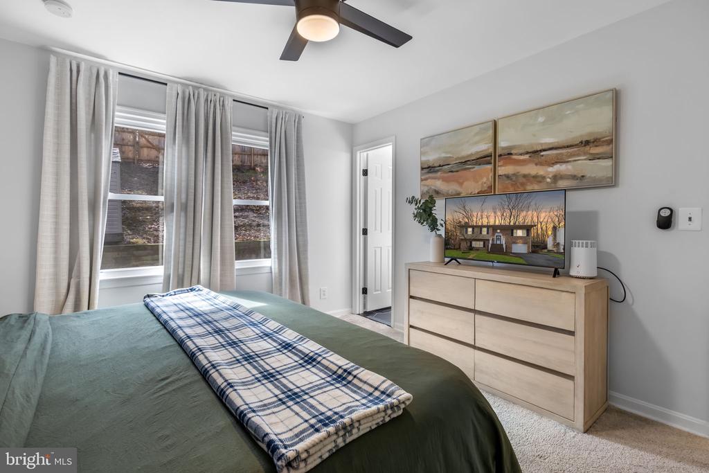 108 COLUMBUS COVE