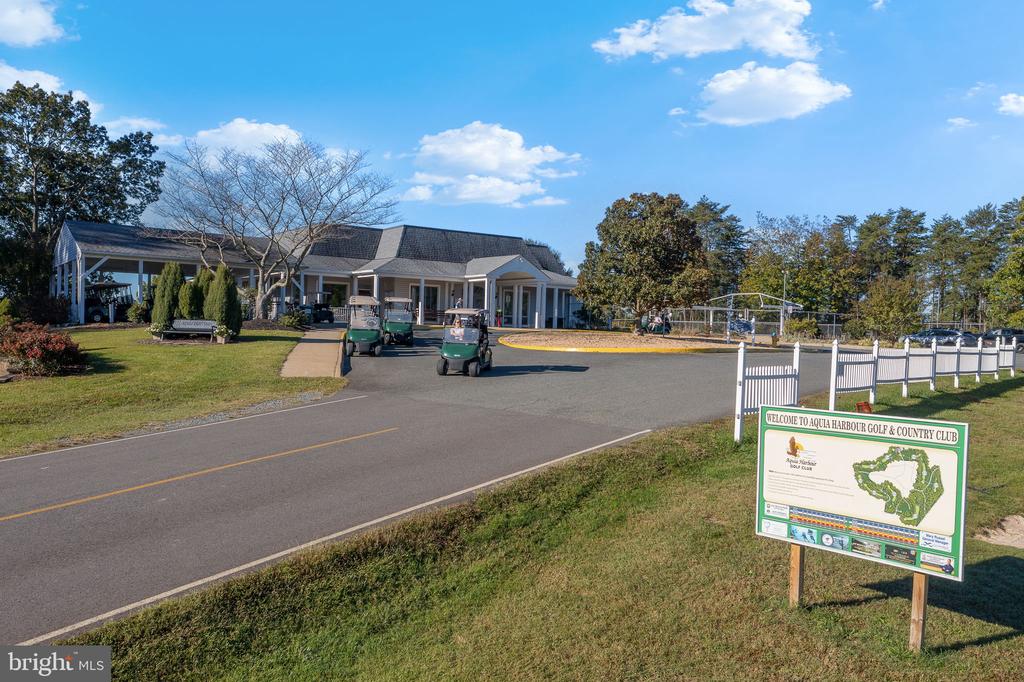 108 COLUMBUS COVE