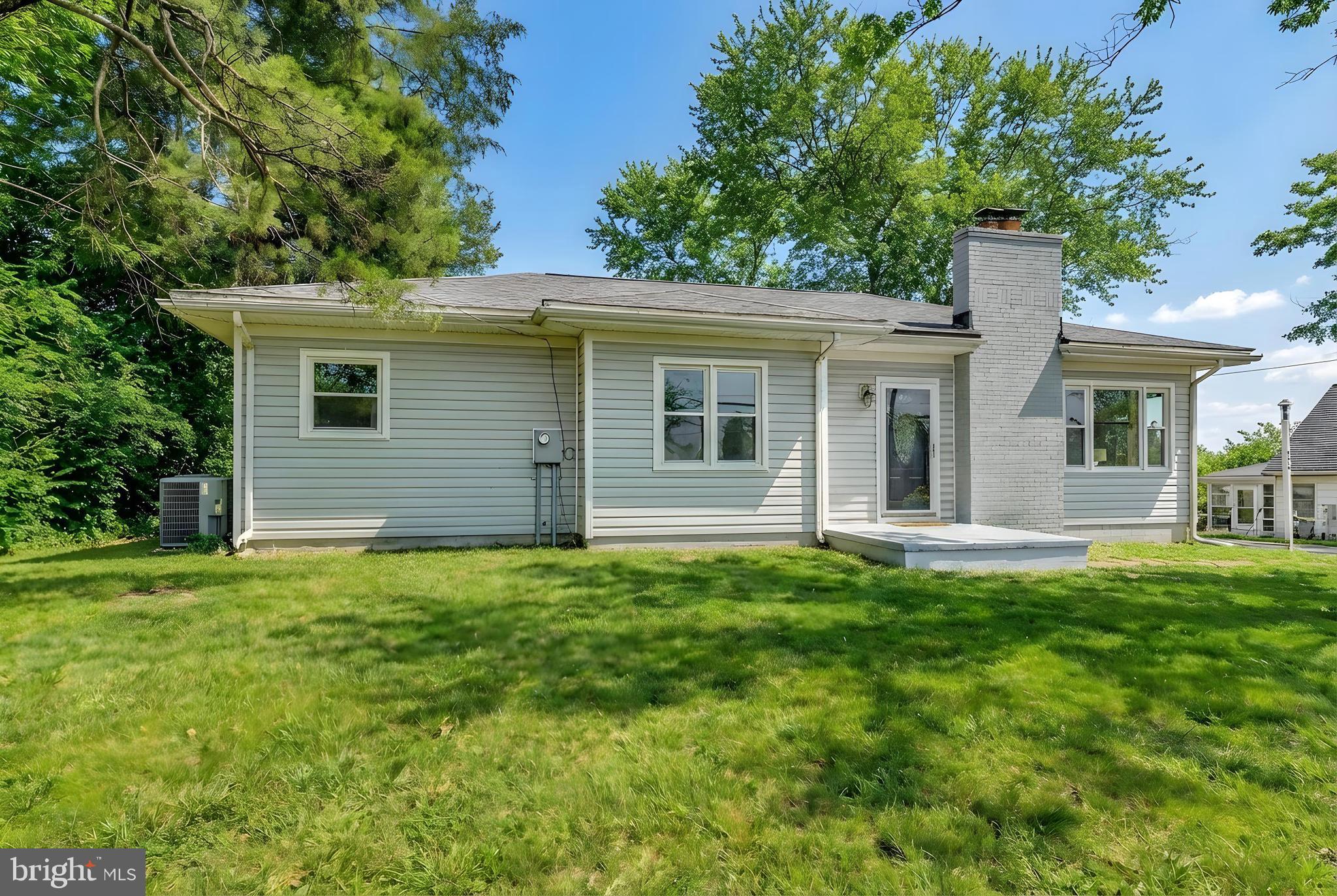 522 WHITE OAK ROAD