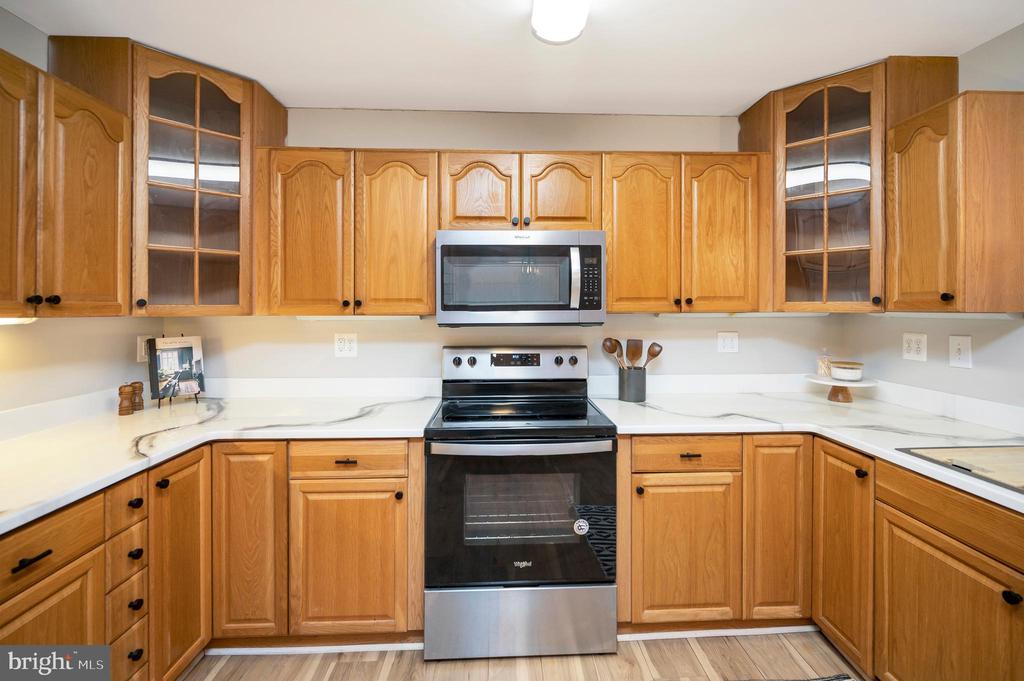 522 WHITE OAK ROAD