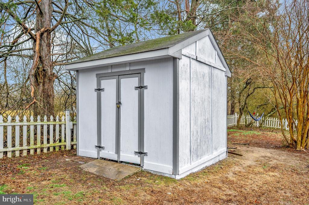 522 WHITE OAK ROAD