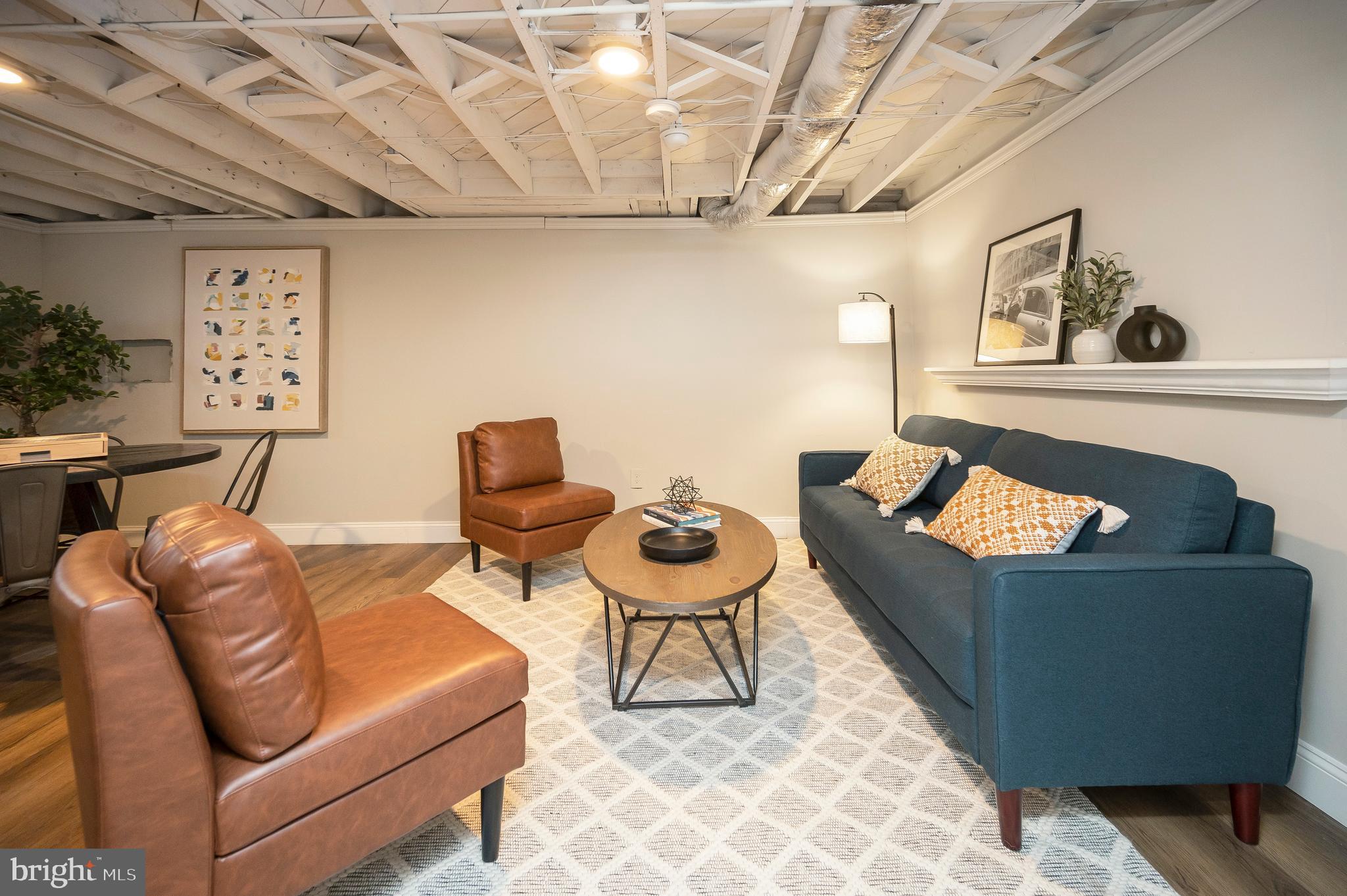 522 WHITE OAK ROAD
