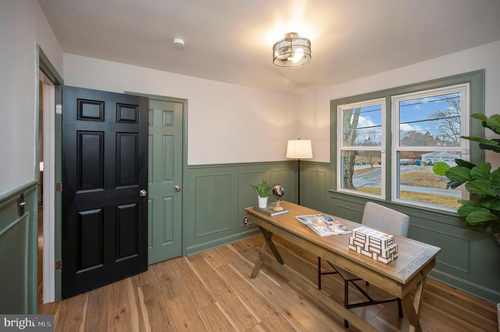 522 WHITE OAK ROAD