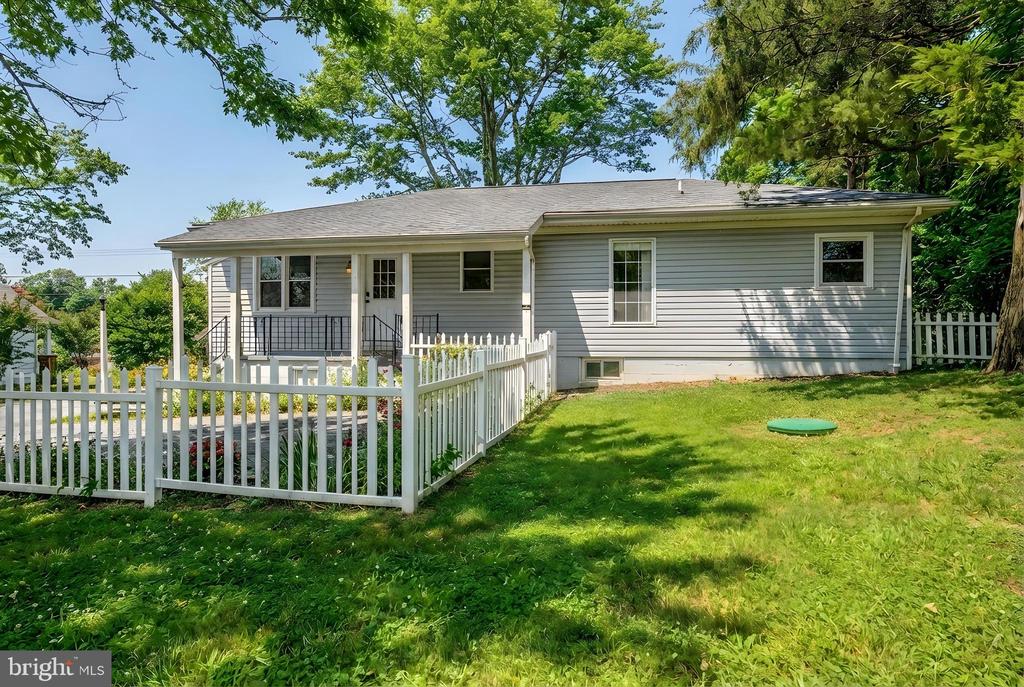 522 WHITE OAK ROAD