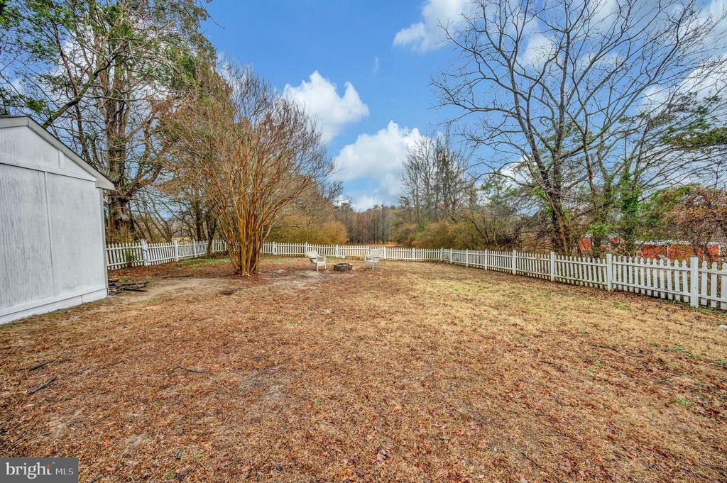 522 WHITE OAK ROAD