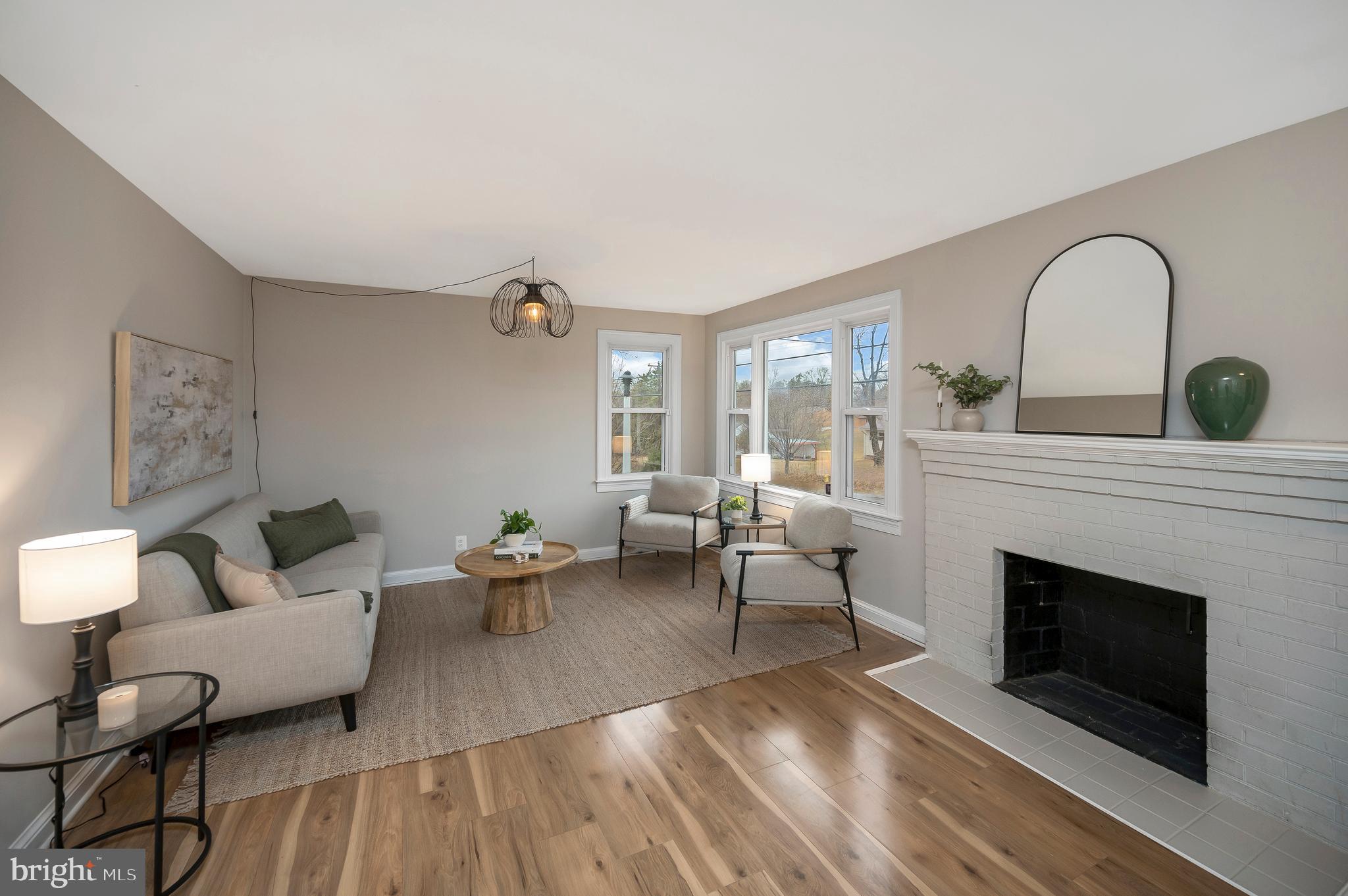 522 WHITE OAK ROAD
