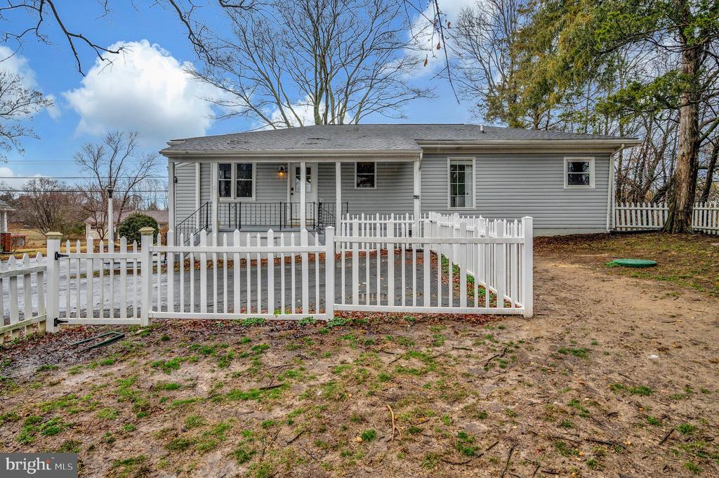 522 WHITE OAK ROAD