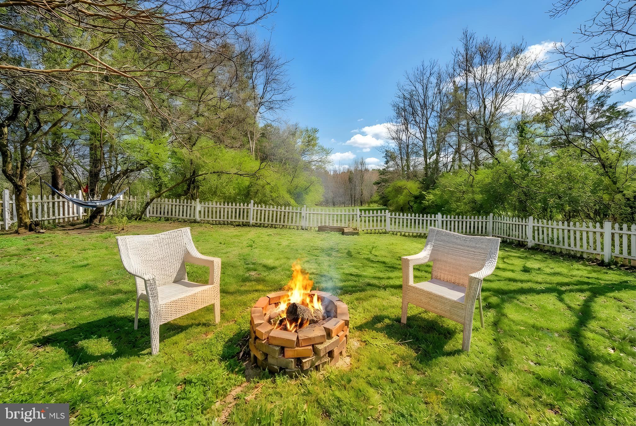 522 WHITE OAK ROAD