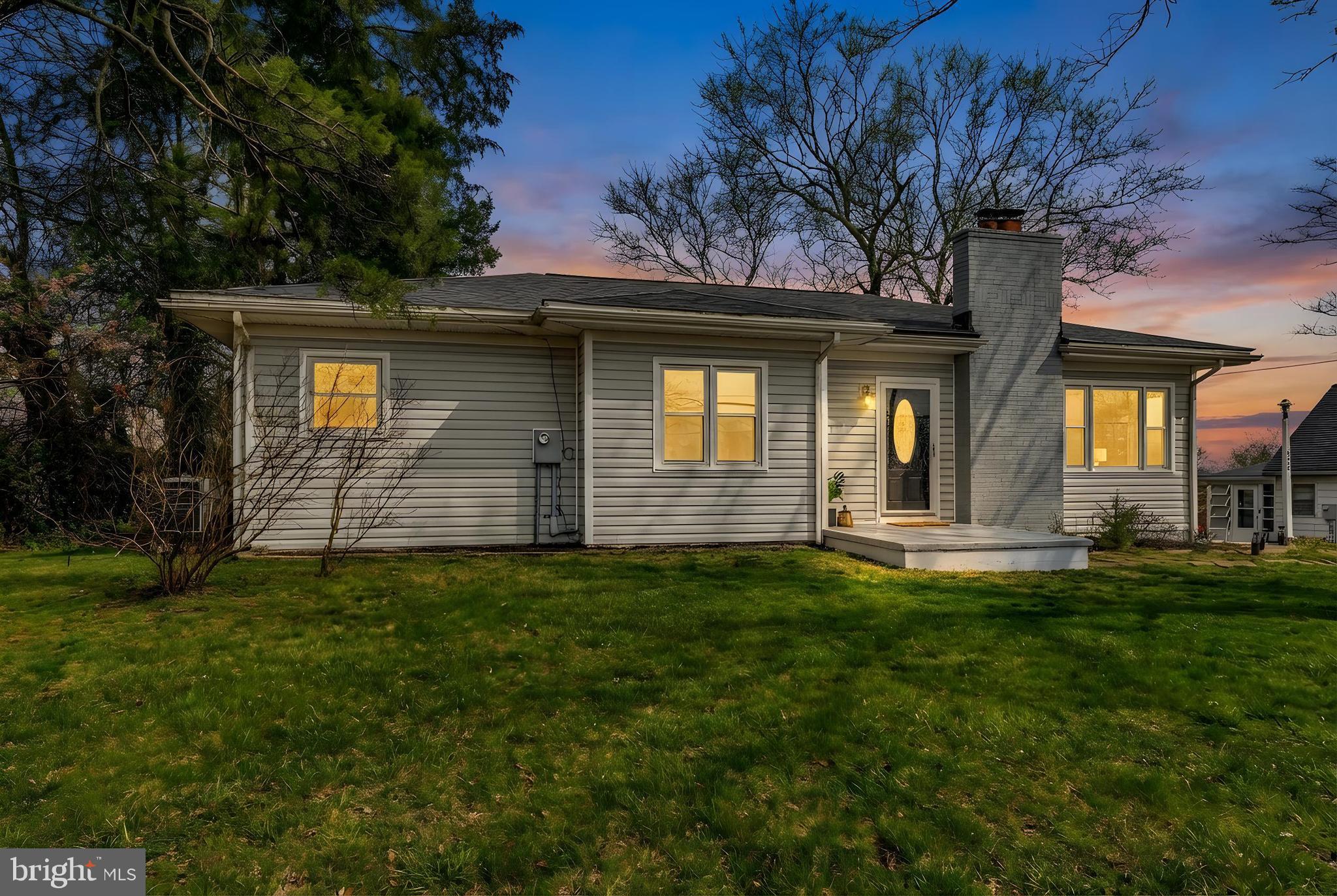 522 WHITE OAK ROAD