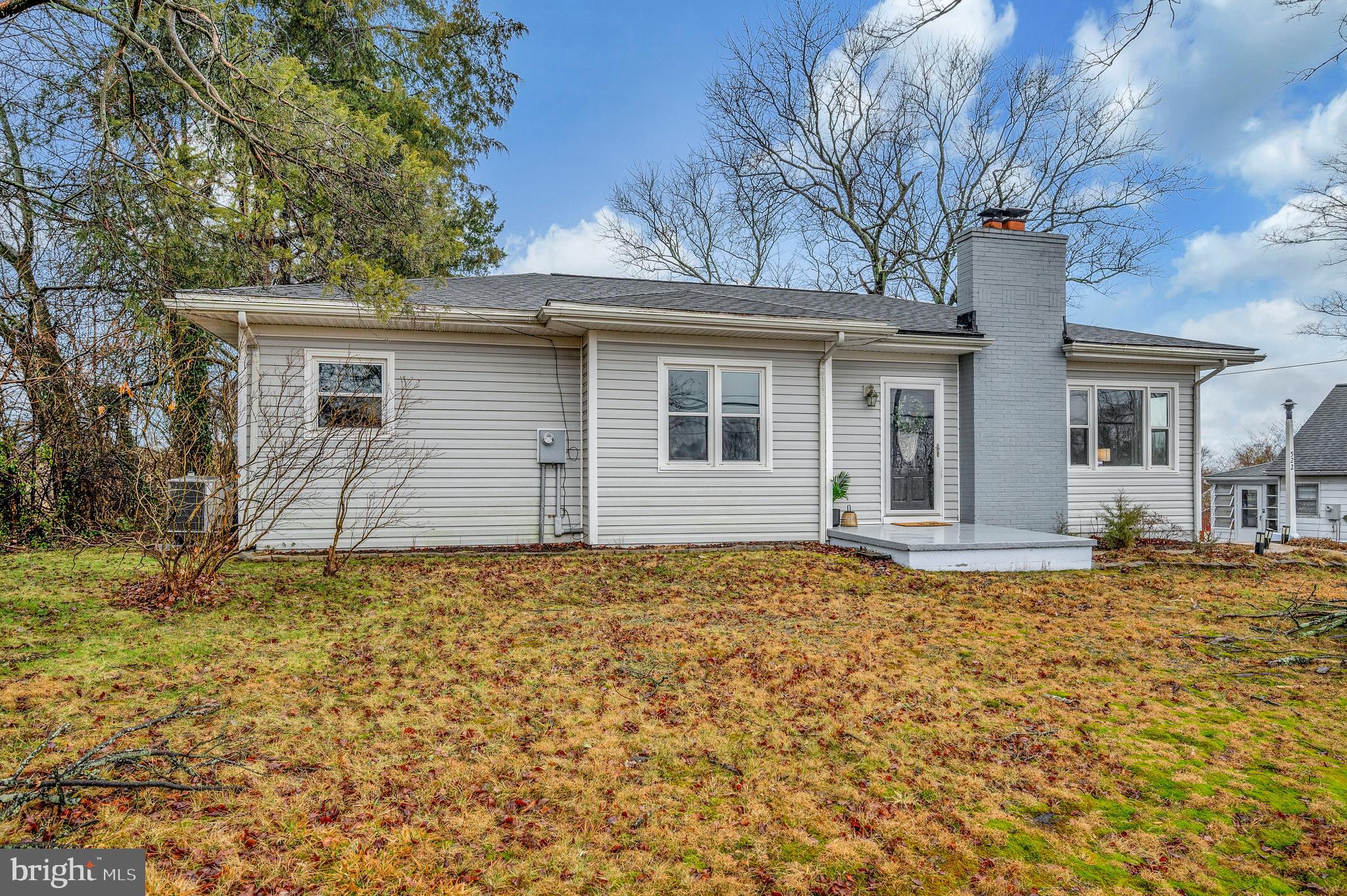 522 WHITE OAK ROAD