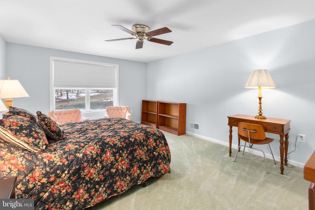 4 COVINGTON DRIVE
