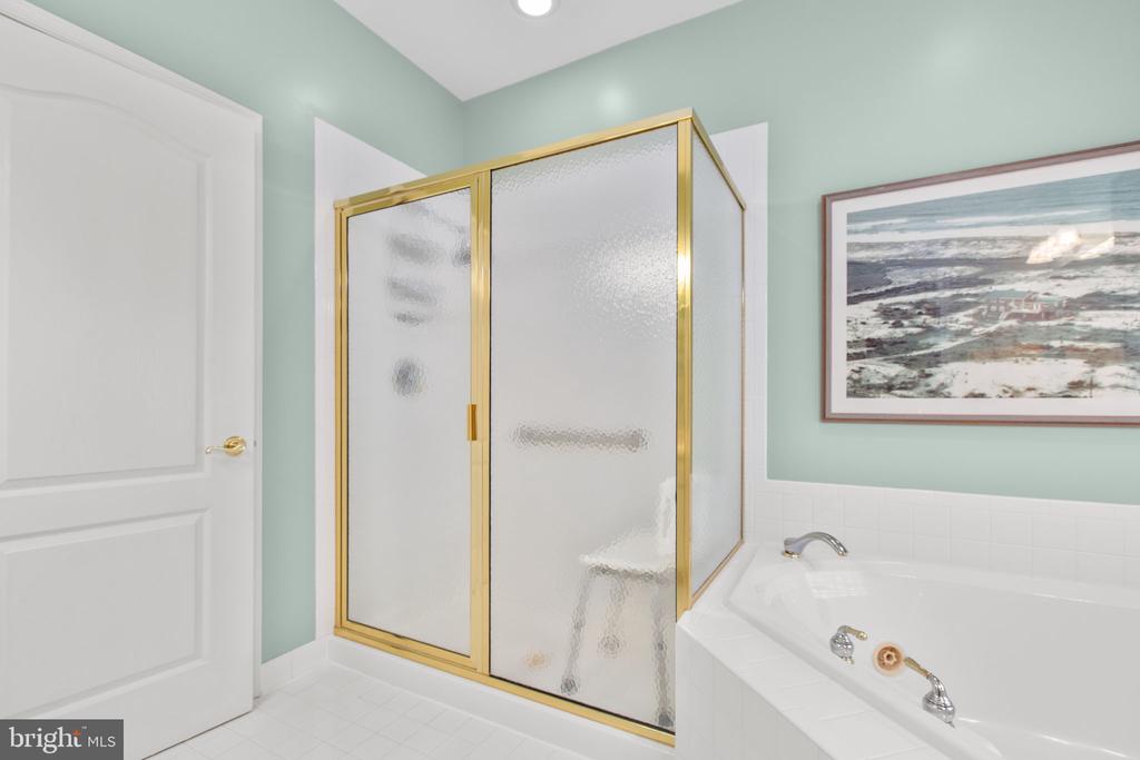 4 COVINGTON DRIVE