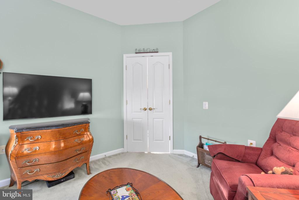4 COVINGTON DRIVE