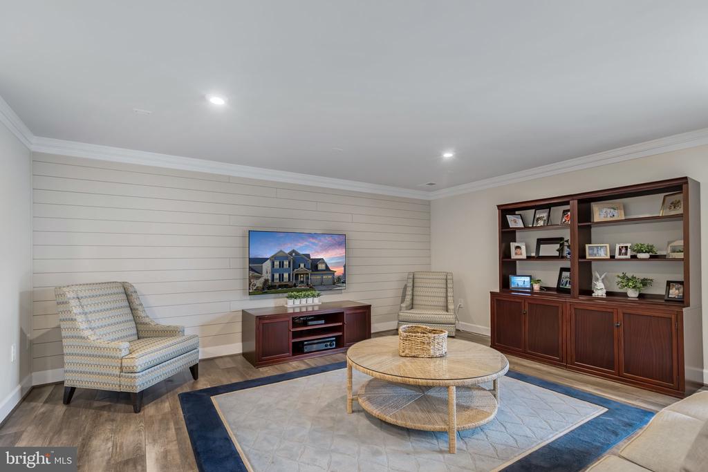 403 SMOKEBUSH DRIVE