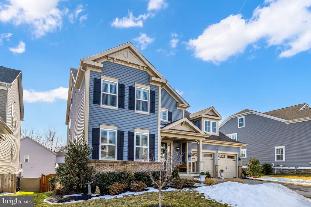 403 SMOKEBUSH DRIVE