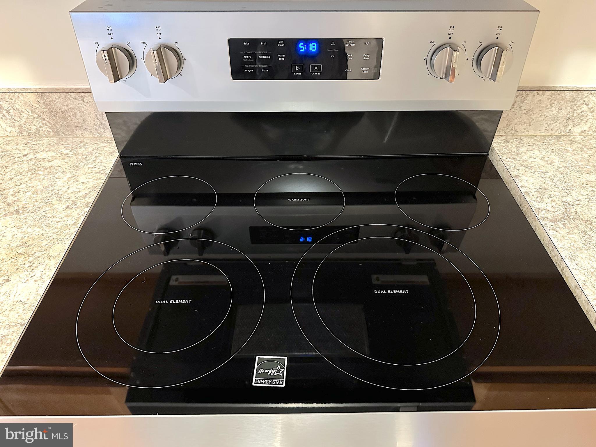 102 GROSVENOR LANE 102