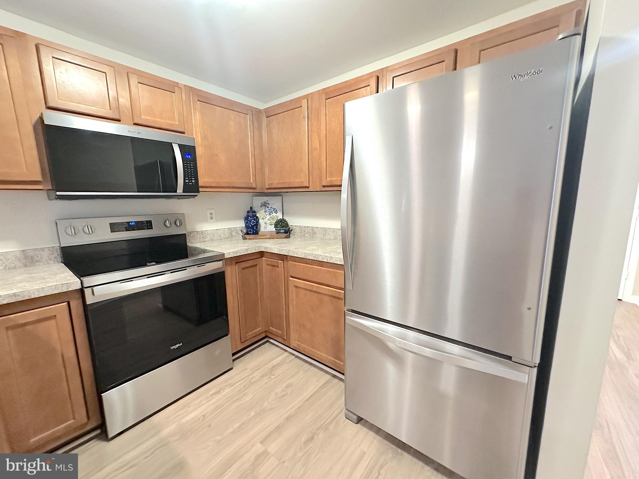 102 GROSVENOR LANE 102