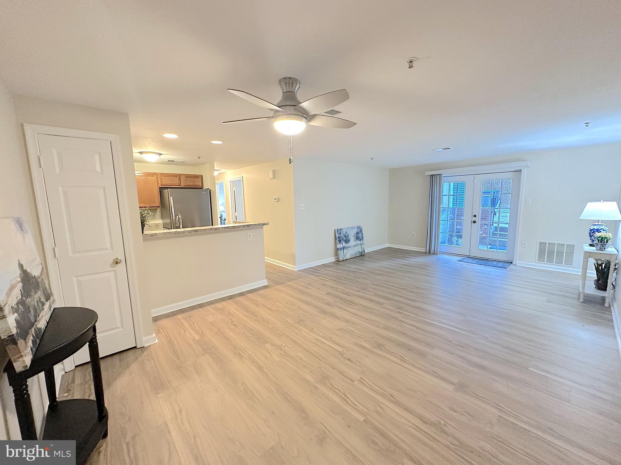 102 GROSVENOR LANE 102