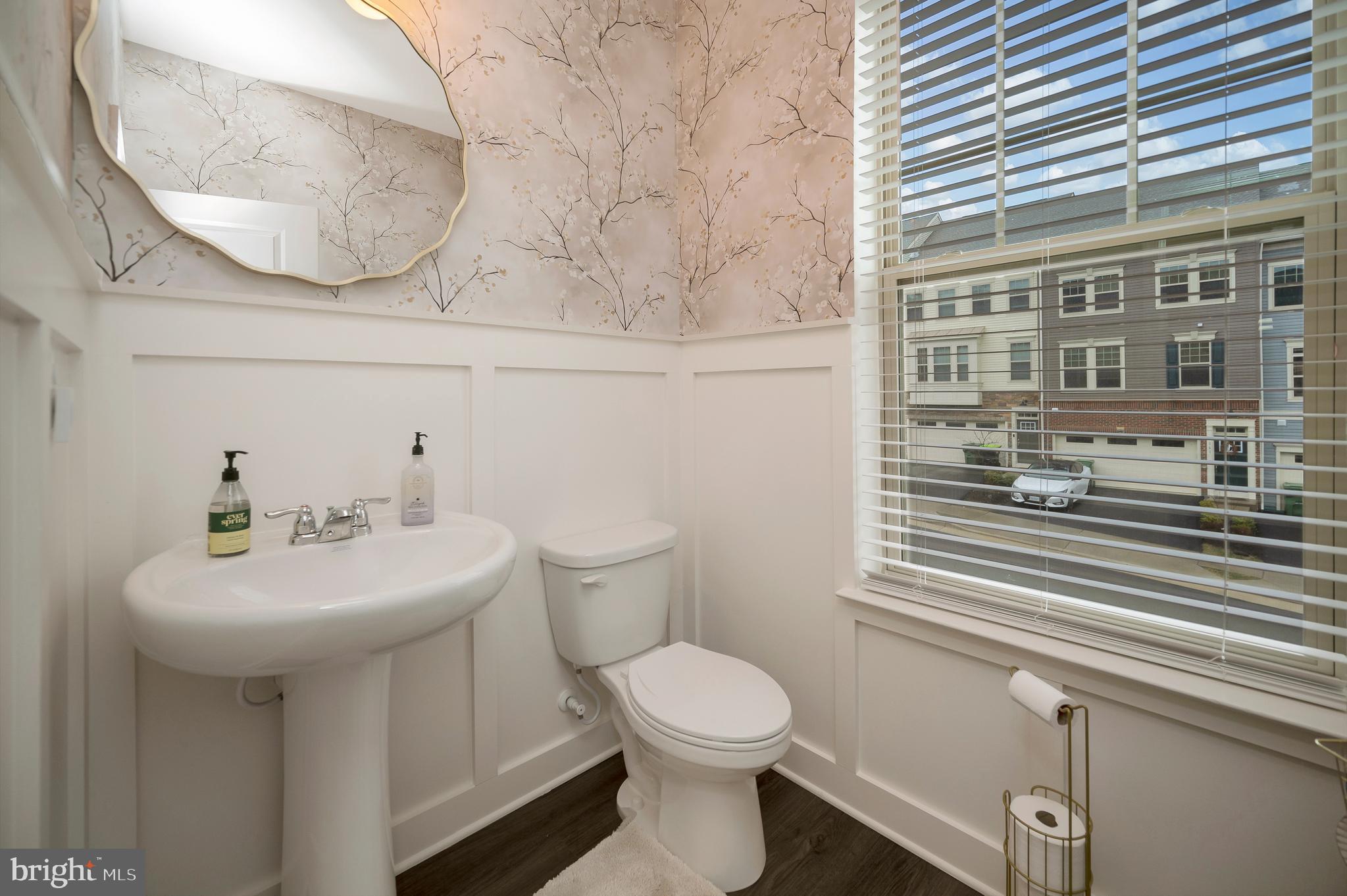 162 SHADED VALLEY COURT