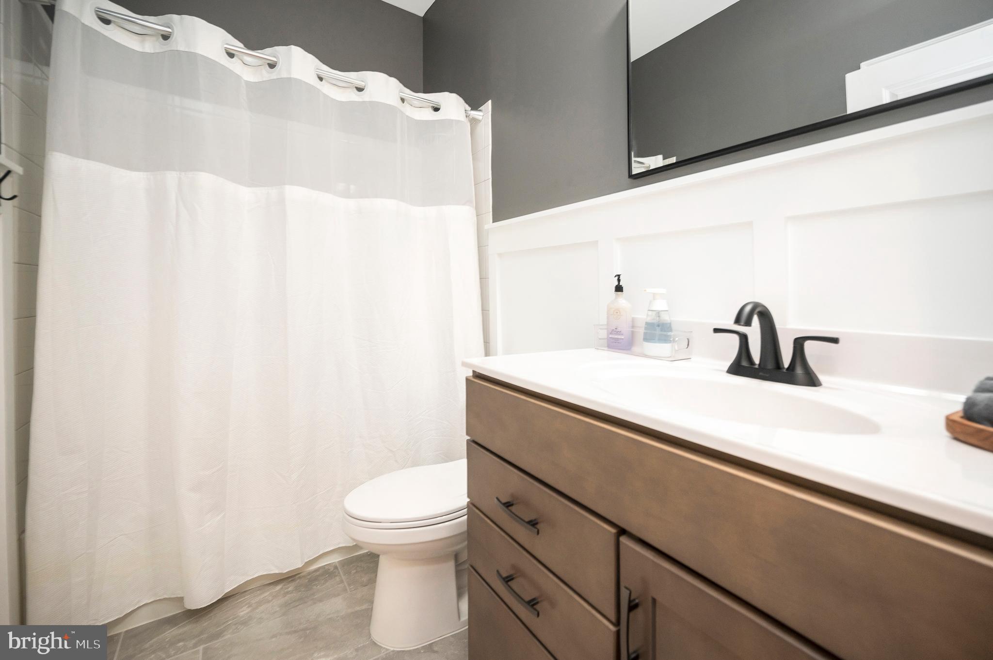 162 SHADED VALLEY COURT