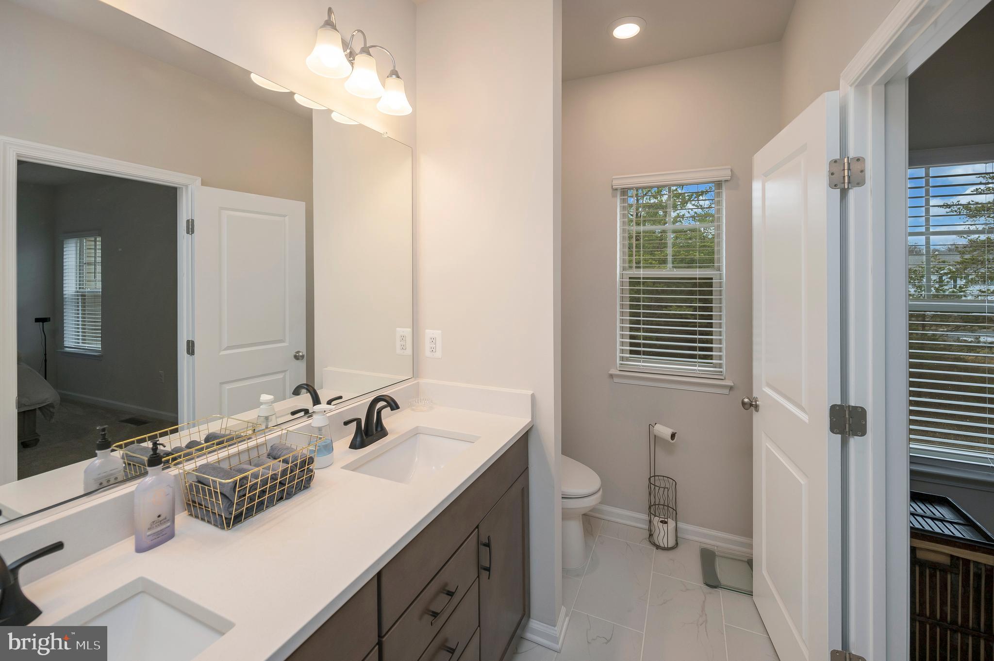 162 SHADED VALLEY COURT