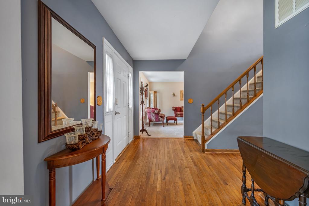 3 SNOW MEADOW LANE