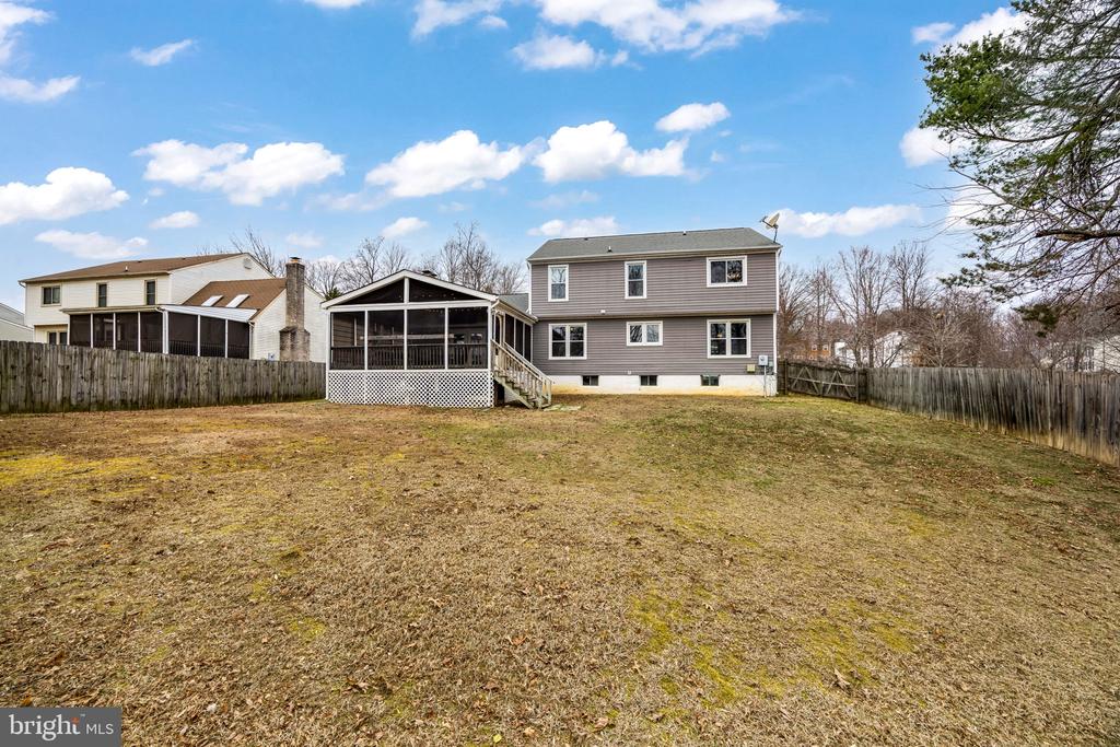 3 SNOW MEADOW LANE