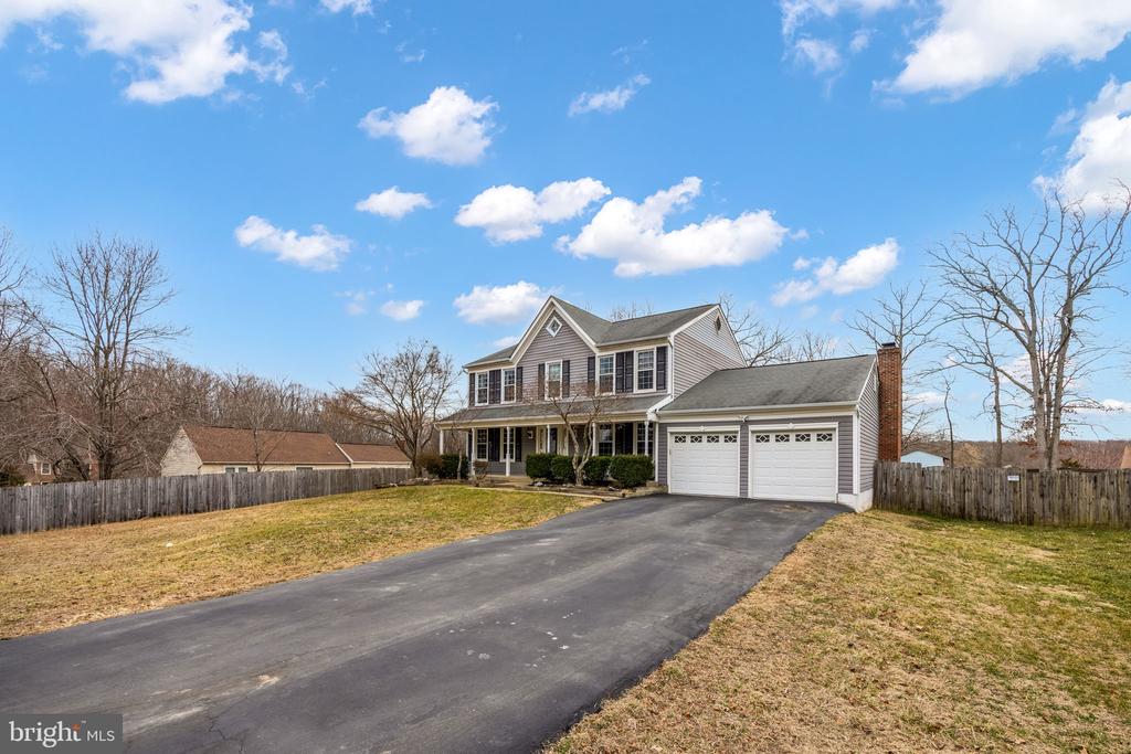 3 SNOW MEADOW LANE