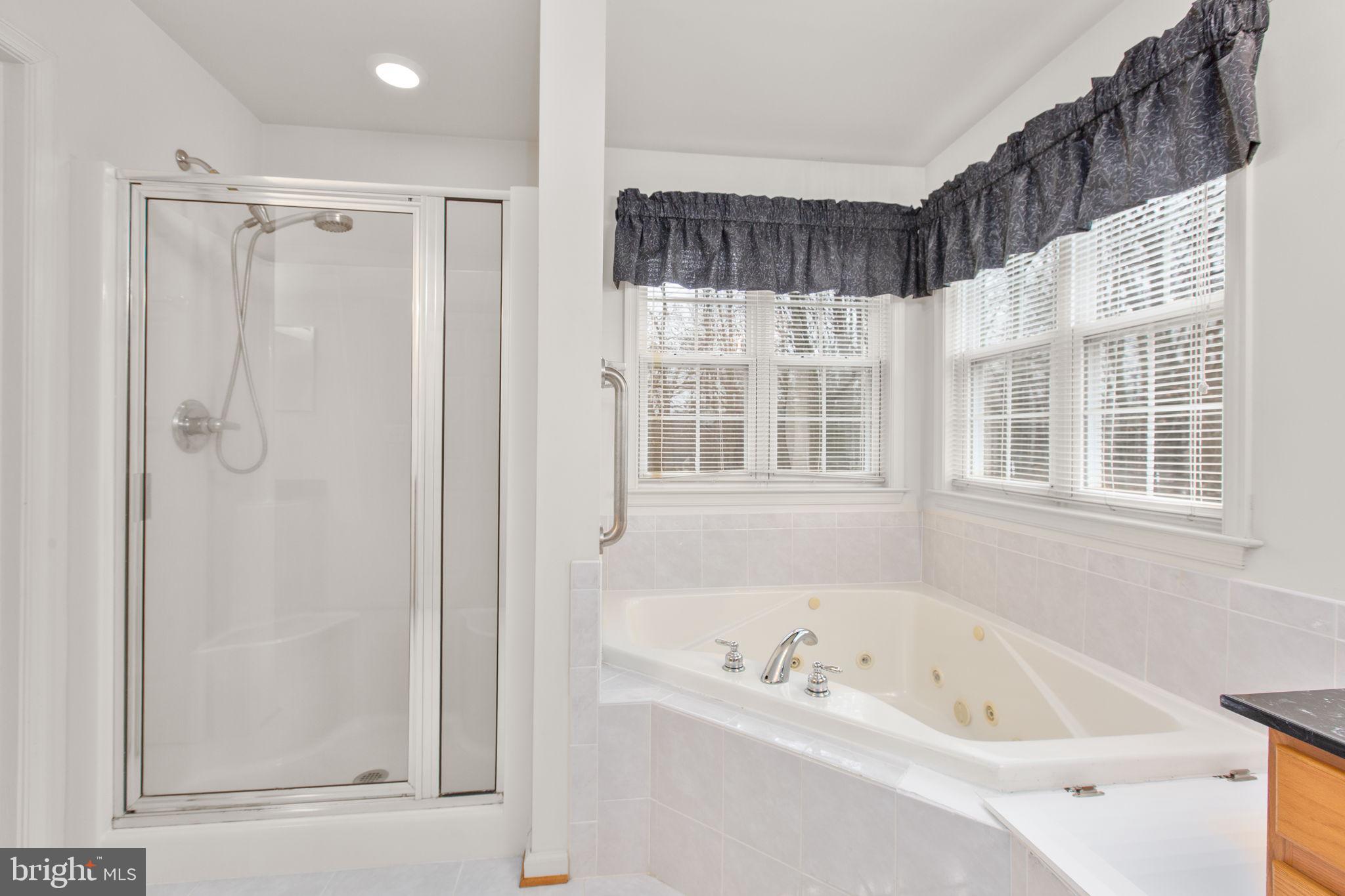 12 BELLS RIDGE DRIVE