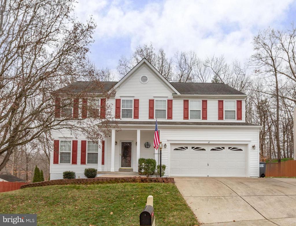 12 BELLS RIDGE DRIVE