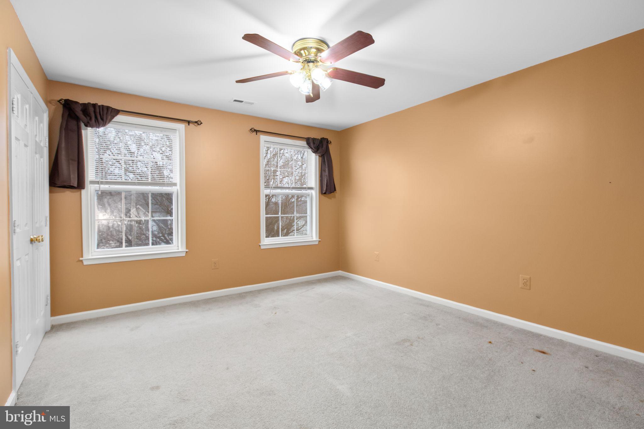 12 BELLS RIDGE DRIVE