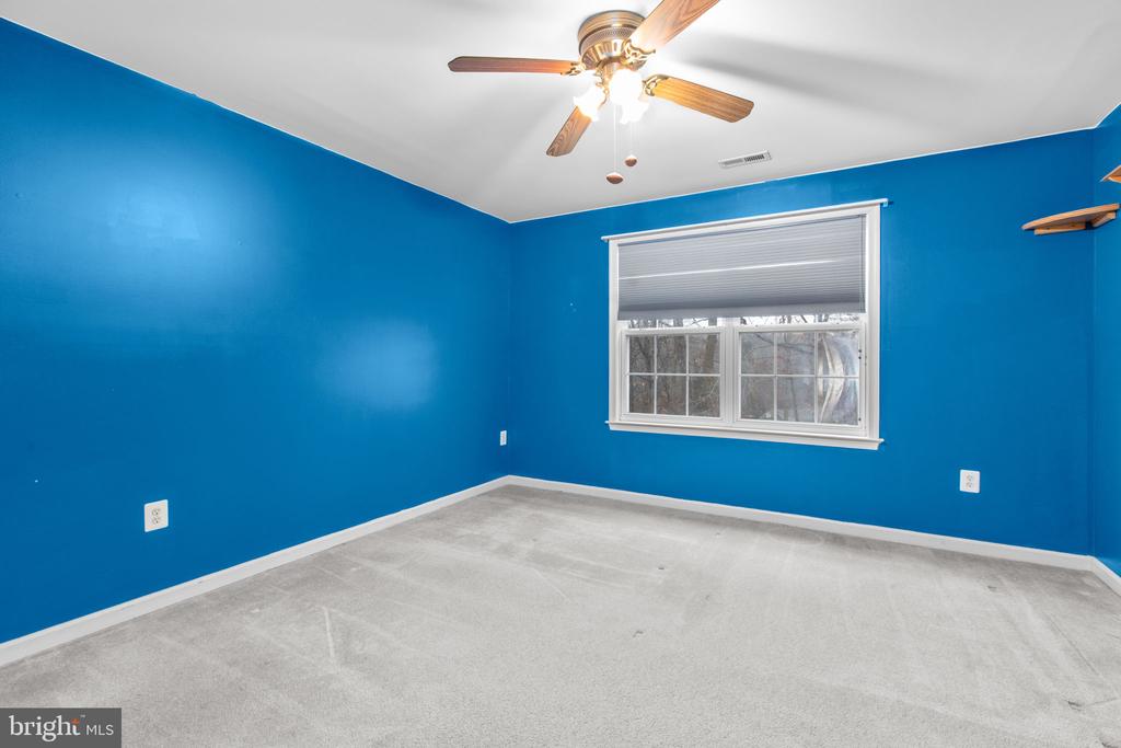 12 BELLS RIDGE DRIVE
