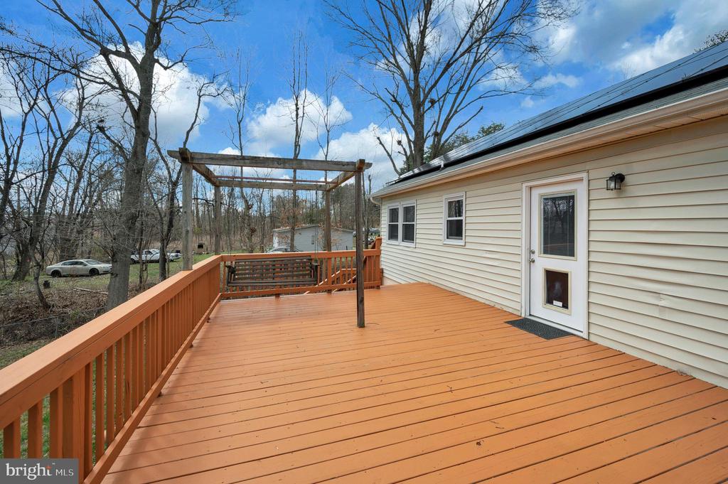 110 DOC STONE ROAD