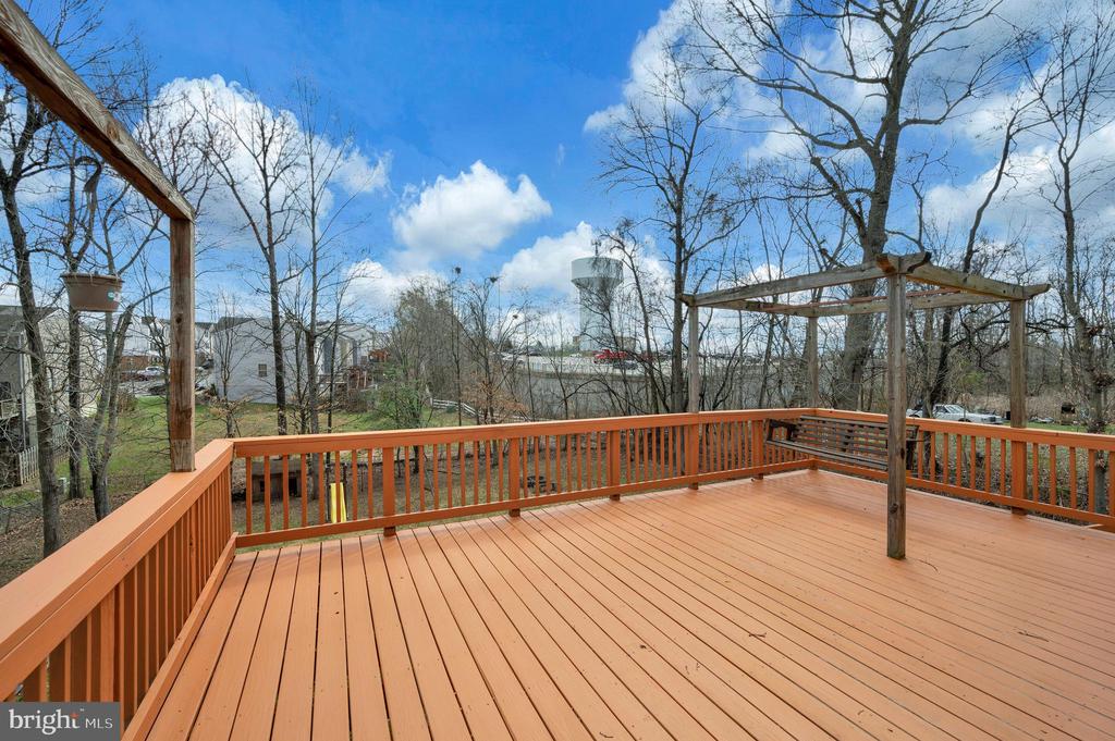 110 DOC STONE ROAD