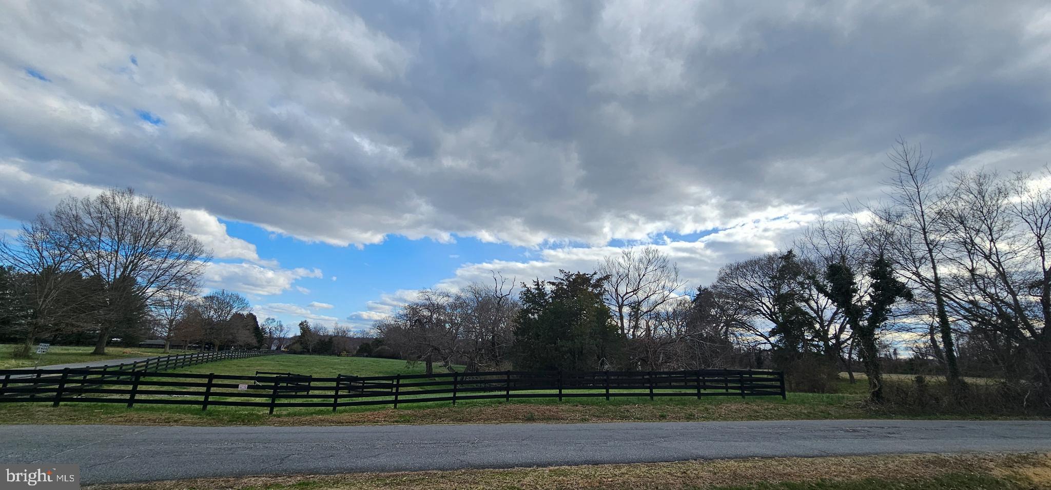 6 INDIAN POINT ROAD